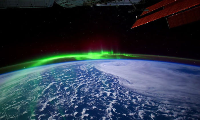 Βόρειο Σέλας από τον Διεθνή Διαστημικό Σταθμό - Aurora borealis from International Space Station