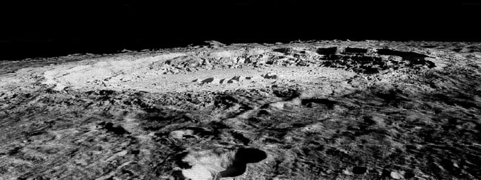 Ο σεληνιακός κρατῆρας Κοπέρνικος από τον ισημερινό και πρός τα δυτικά, της ορατής πλευράς της Σελήνης Lunar crater Copernicus equator west region visible side