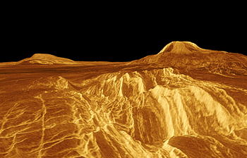 Τα Όρη Σίφ και Γκούλα στο δυτικό τμήμα της Περιοχής Έϊστλα, του πλανήτη Αφροδίτη - τρισδιάστατη προσομοίωση από την ραδιοανίχνευση της αποστολής Μαγγελάνος.