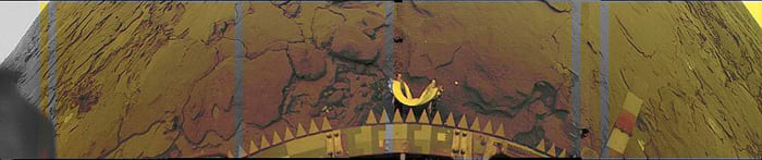 Η επιφάνεια του πλανήτη Αφροδίτη, πανοραμική εμπρόσθια λήψη από την σοβιετική αποστολή Βενιέρα 14 (Venera 14)